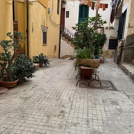 ゲストハウス Le Scalette Del Centro